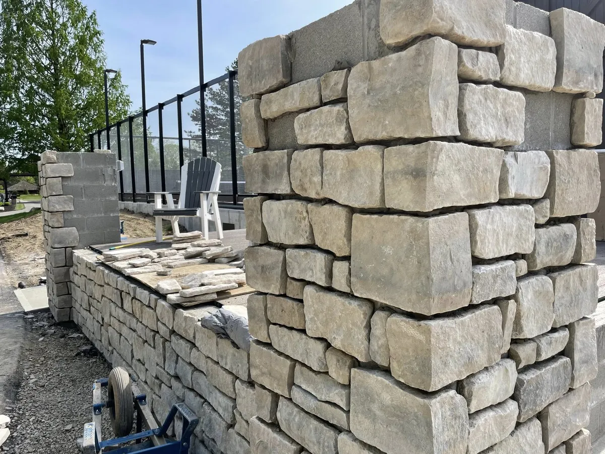 Natural stone pillar closeup, Columbus OH by Iron Edge Outdoor