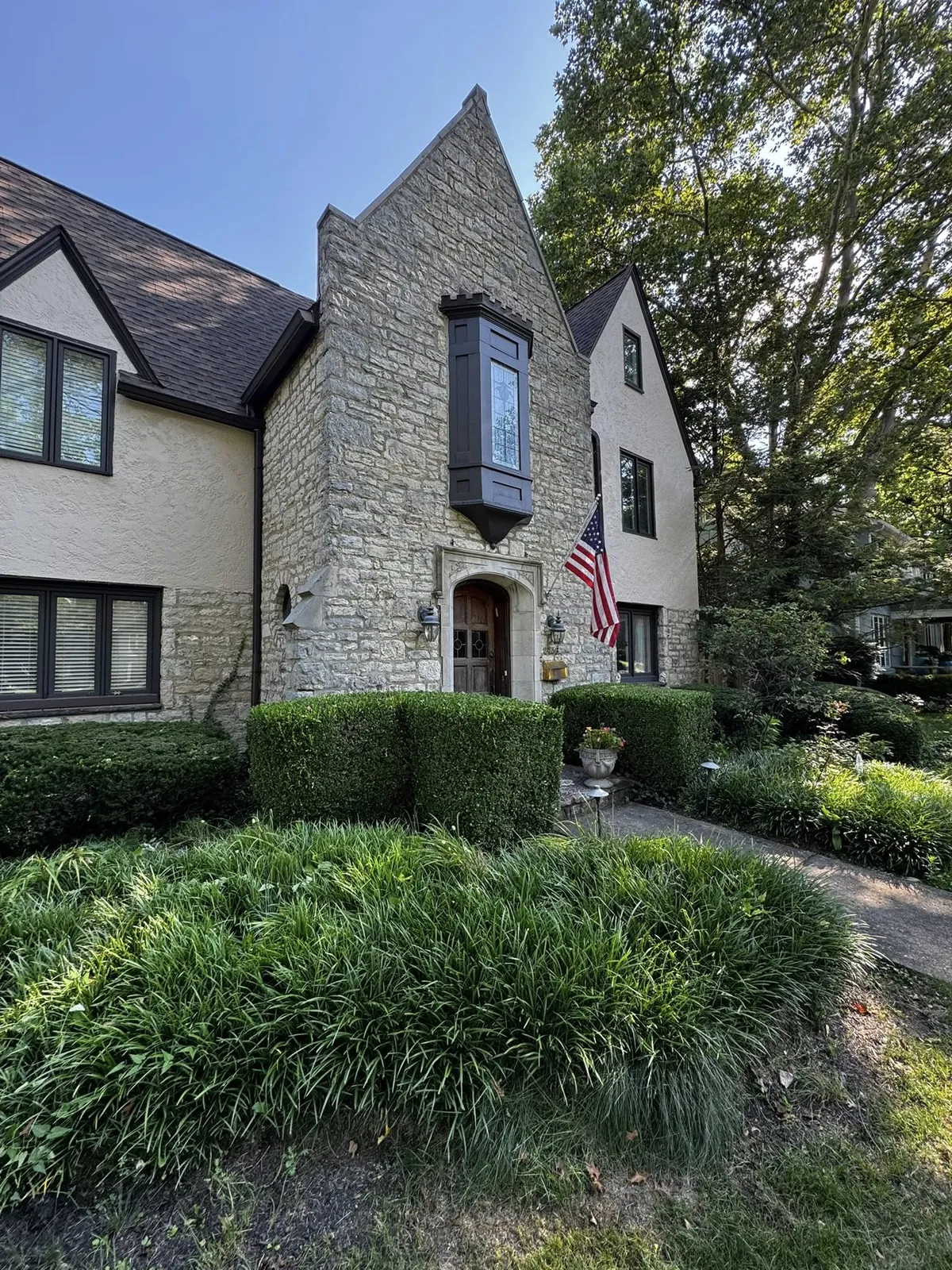 Hedge trimming property, Columbus OH by Iron Edge Outdoor