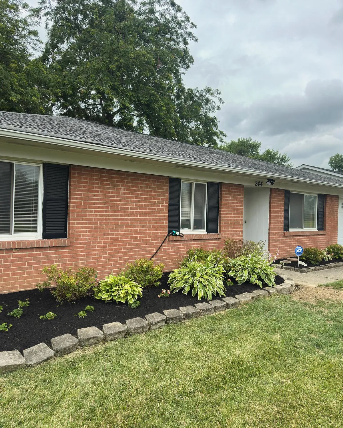 Mulch bed installation, Columbus OH by Iron Edge Outdoor